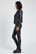 Laden Sie das Bild in den Galerie-Viewer, Damen Schwarze Echtleder Motorradhose – Slim Fit Biker Stil