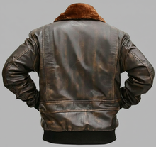 Laden Sie das Bild in den Galerie-Viewer, Herren Vintage Pilotenjacke aus braunem Leder – Fliegerbomber mit Fellkragen
