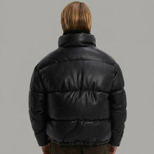 Laden Sie das Bild in den Galerie-Viewer, Men’s Black Faux Leather Puffer Jacket – High Neck Winter Coat