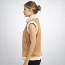 Load image into Gallery viewer, Women's Camel Suede Cropped Shearling Vest