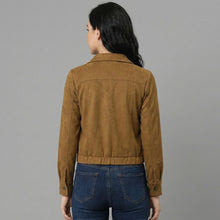 Laden Sie das Bild in den Galerie-Viewer, Women's Suede Trucker Jacket