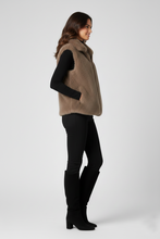 Load image into Gallery viewer, Women's Beige Shearling Fur Vest