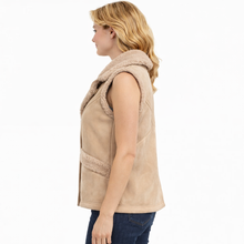 Laden Sie das Bild in den Galerie-Viewer, Women's Tan Shearling Vest