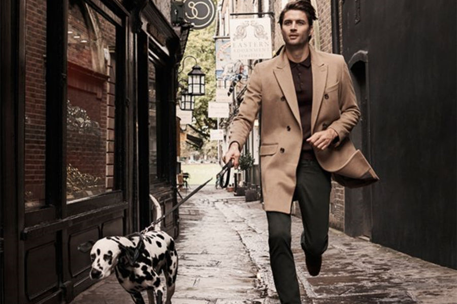 What are the different ways in which you can style your trench coat?