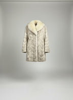 Damen-Wintermantel aus blauer Fuchsfell-Chevron