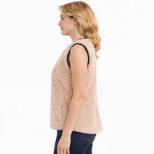 Laden Sie das Bild in den Galerie-Viewer, Sideline Womens Taylor Vest Natural
