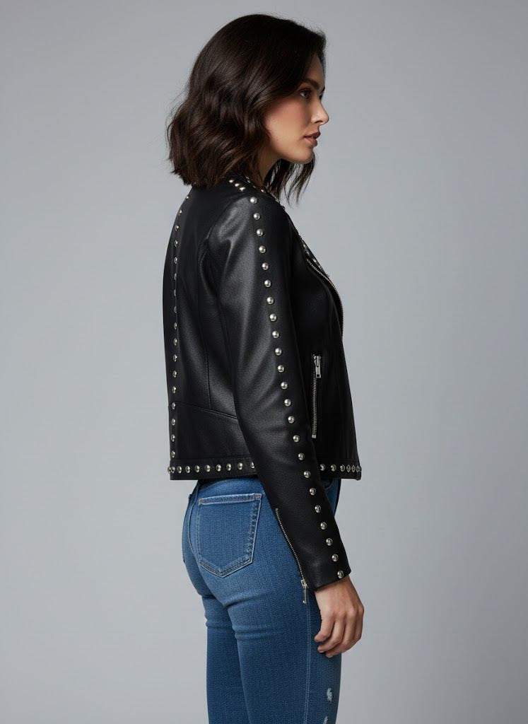 Damen Schwarze Nieten-Leder-Bikerjacke – Echte Motorradjacke mit silbernen Nieten
