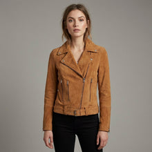 Laden Sie das Bild in den Galerie-Viewer, Women's Suede Leather Jacket
