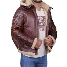 Laden Sie das Bild in den Galerie-Viewer, Herren-Kapuzenjacke aus braunem Shearling – Kuschelige Winterkleidung
