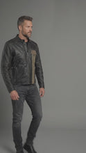 Laden und Abspielen von Videos im Galerie-Viewer, Leder-Bikerjacke für Herren im Harley-Stil – besticktes Stern- &amp; Schriftzugdesign
