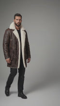 Load and play video in Gallery viewer, Men’s Sherpa Lined Lambskin Leather Coat – Swedish Shearling Bomber Style
