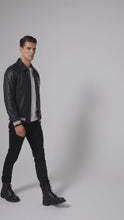 Laden und Abspielen von Videos im Galerie-Viewer, Distressed Leder Motorradjacke – Vintage Heritage Edition
