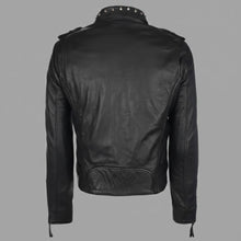 Laden Sie das Bild in den Galerie-Viewer, Herren Bikerjacke aus schwarzem Nietenleder – Echte Motorradjacke mit silbernen Nieten
